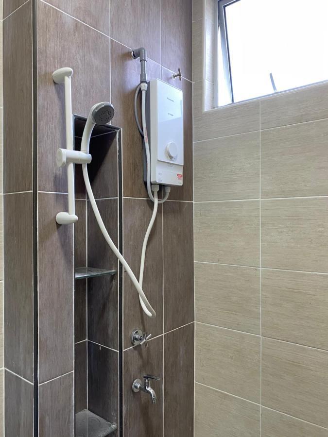 Cempaka Homestay Soga Perdana Batu Pahat Exterior photo